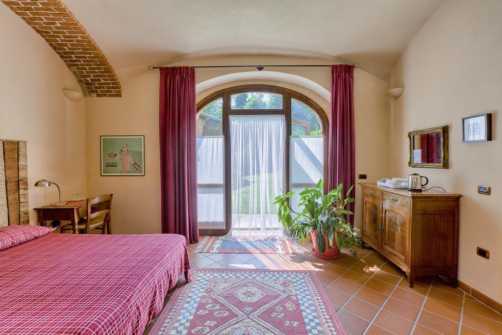 إيفريا B&B Cascina Moncrava المظهر الخارجي الصورة