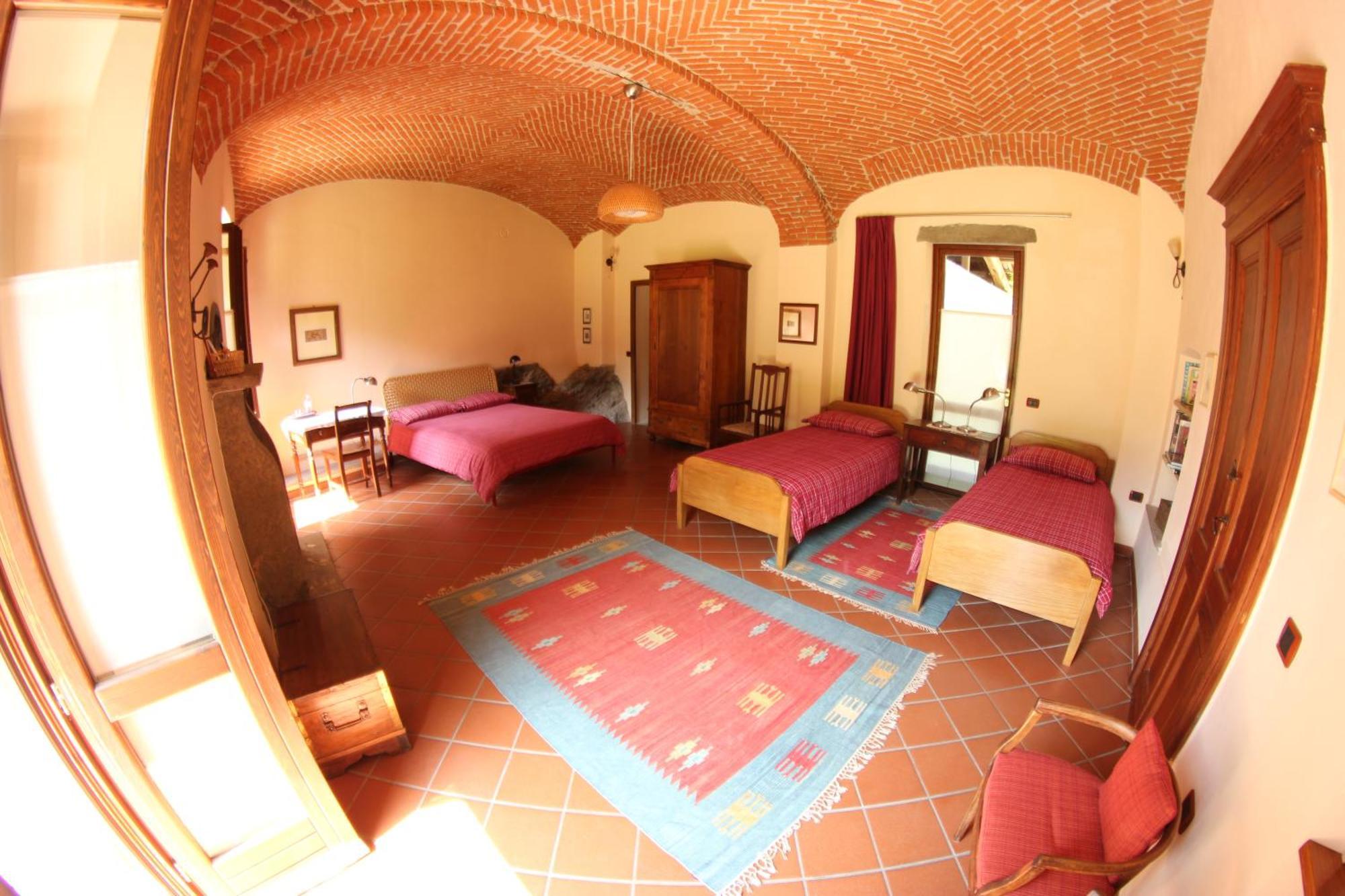 إيفريا B&B Cascina Moncrava الغرفة الصورة